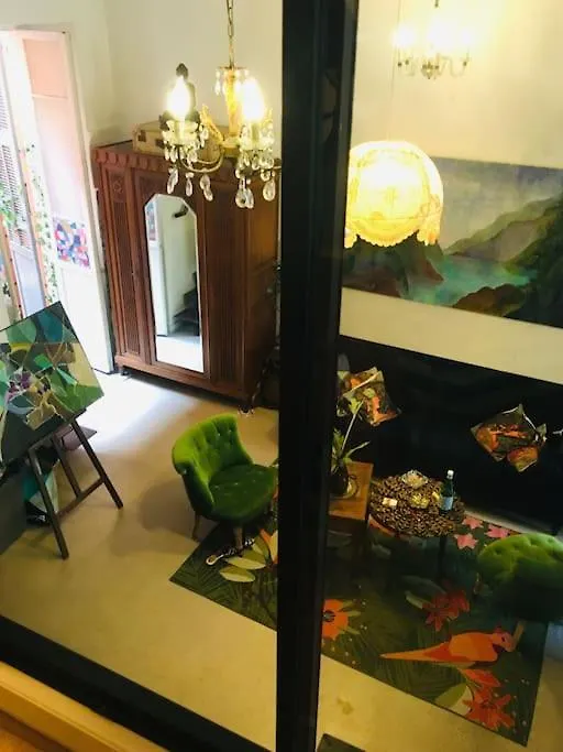 Apartment Loft D Artistes Avec Patio Au Port De Nice